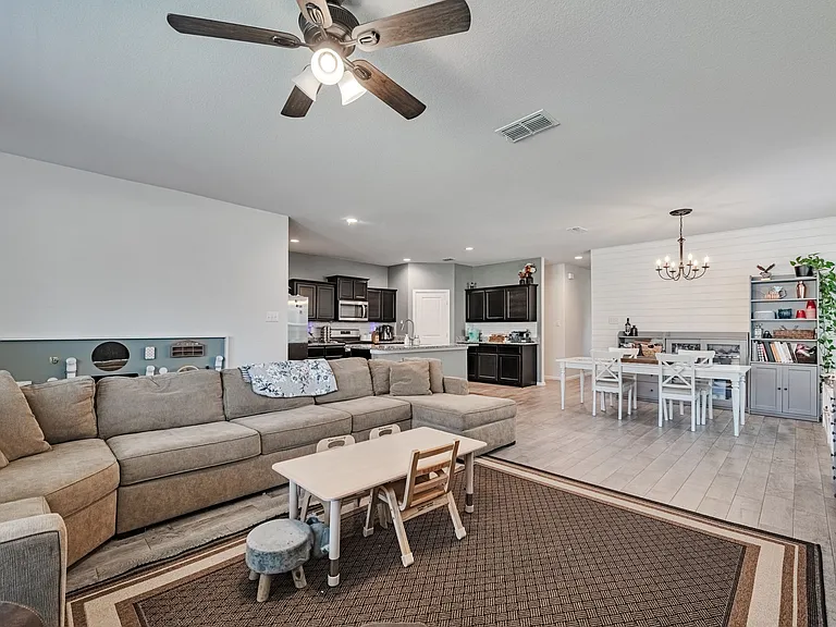 8305 Twisted Pine Way — Photo 4