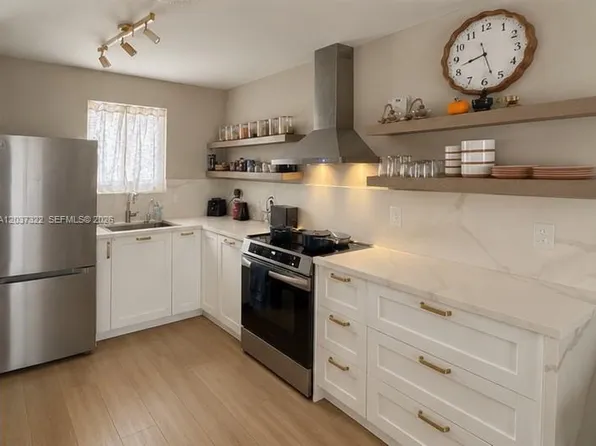 220 Washington Ave APT 5C, Miami Beach, FL 33139