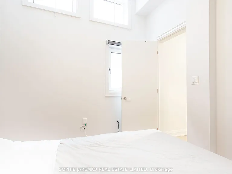 165 Carlton St #1 — Photo 15