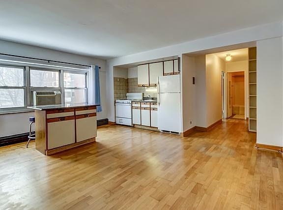 4th image of 4970 N Marine Dr APT 325