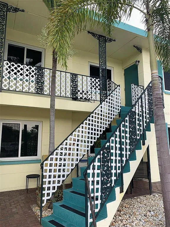 1 bed, 1.0 bath, 440 sqft, $1,600 — Photo 1