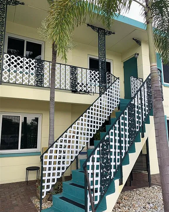 17688 Gulf Blvd #202