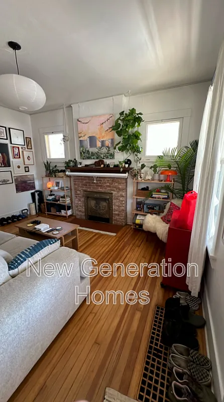 Building Photo - 412 E Saint Vrain St #1