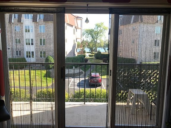 4th image of 18531 Wentworth Ave Unit 2B