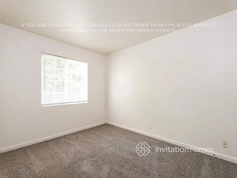 8892 Kelsey Dr — Photo 13
