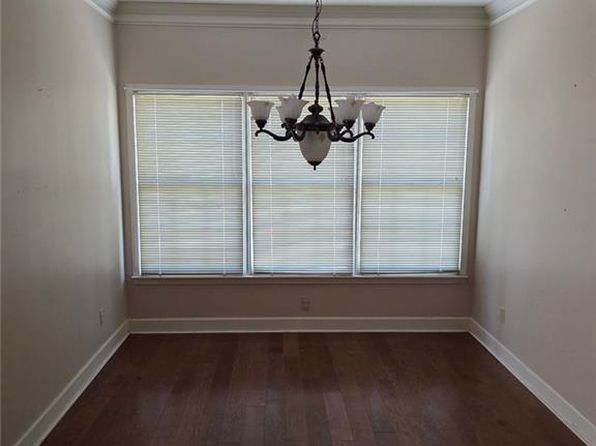 94 Old Mill Ct, Carrollton, GA 30117