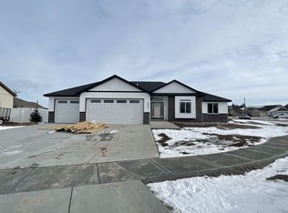 2834 W Von Elm Dr, Blackfoot, ID 83221