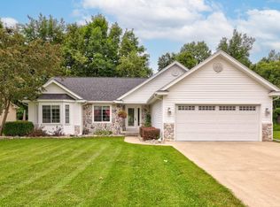 11315 Grand Oaks Dr, Clio, MI 48420