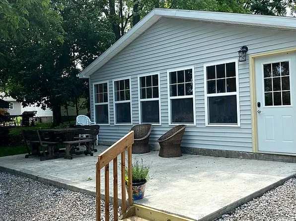 8582 E Williams St, Lakeside Marblehead, OH 43440