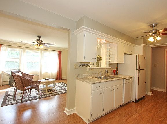 3rd image of 1025 Randolph St APT 304