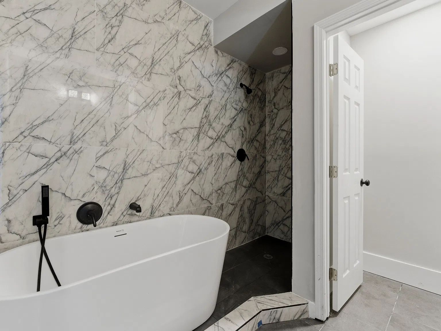 305 Fairburn Rd NW — Photo 4