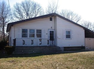 38 Chapel Hill Dr, Brentwood, NY 11717