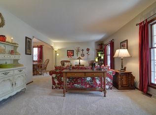 20854 Burgandy Dr, Strongsville, OH