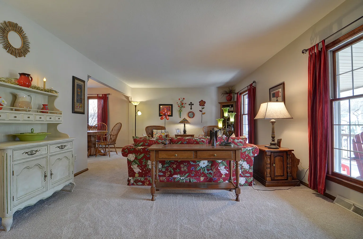 20854 Burgandy Dr photo 1