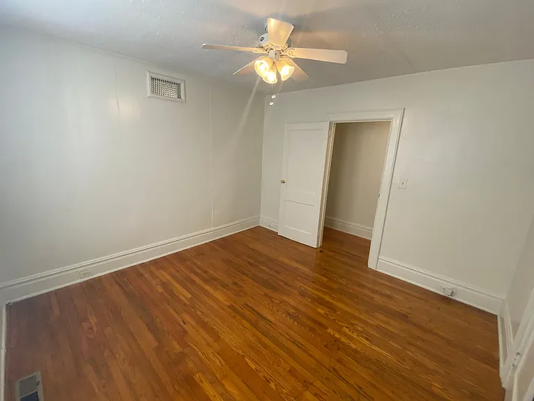 906 Lancaster St #A — Photo 10