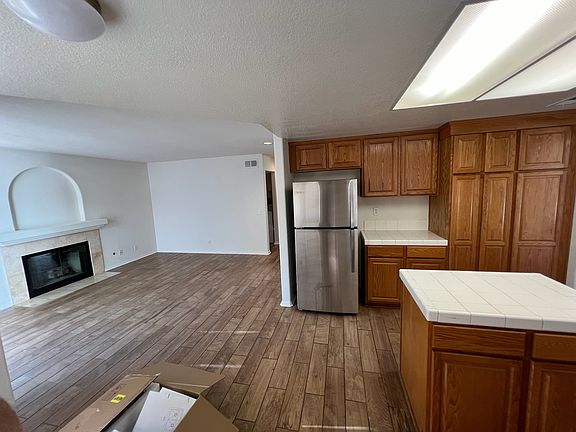 3rd image of 218 Royal Glen Dr