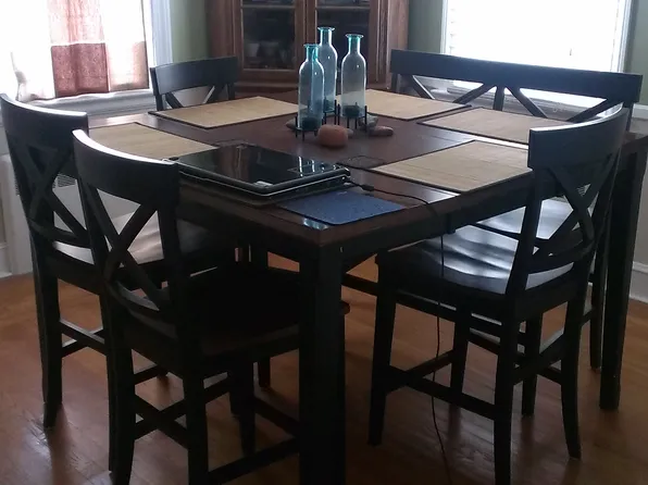 59 Dexter St, Newport, RI 02840
