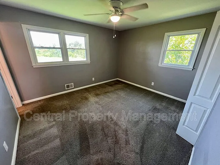104 Madison Cir — Photo 17