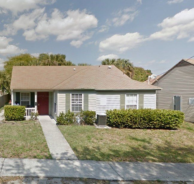 2nd image of 609 5th St