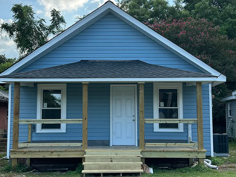 223 Herbert Ave — Photo 8