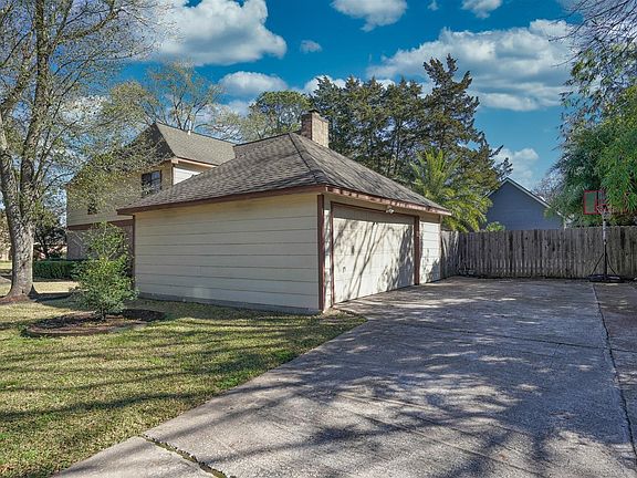 3rd image of 22339 Vobe Ct