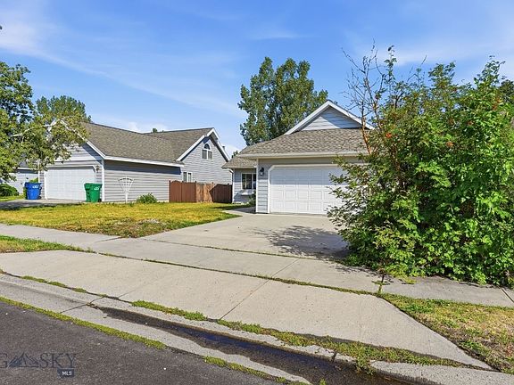 3rd image of 2603 Daffodil St