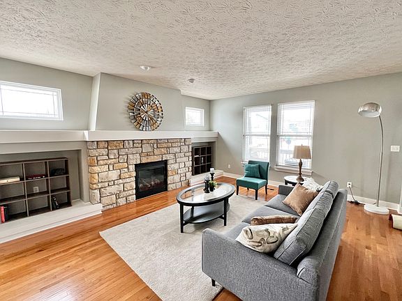 5th image of 7149 Wilshire Way