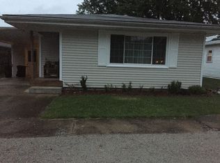 580 3rd St NW, Linton, IN 47441