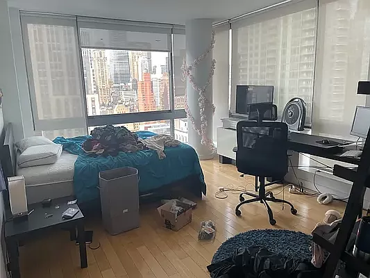 Rented by Oxford Property Group | media 10