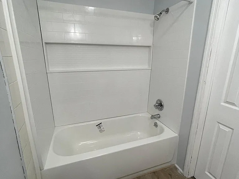 1126 Cutler St — Photo 12
