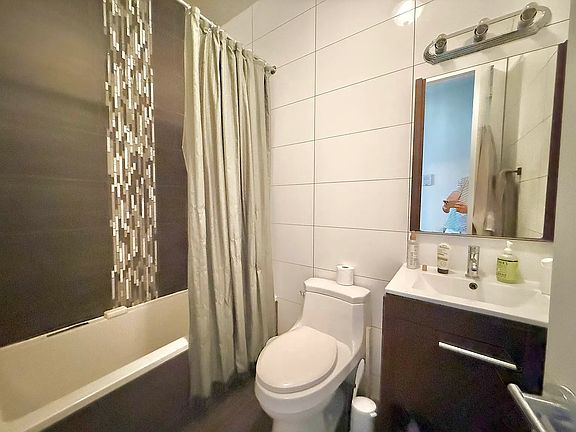 5th image of 92 Bleecker St #1B