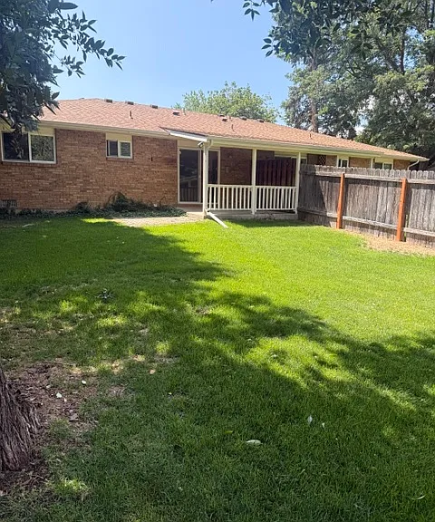 2026 Custer Dr — Photo 4