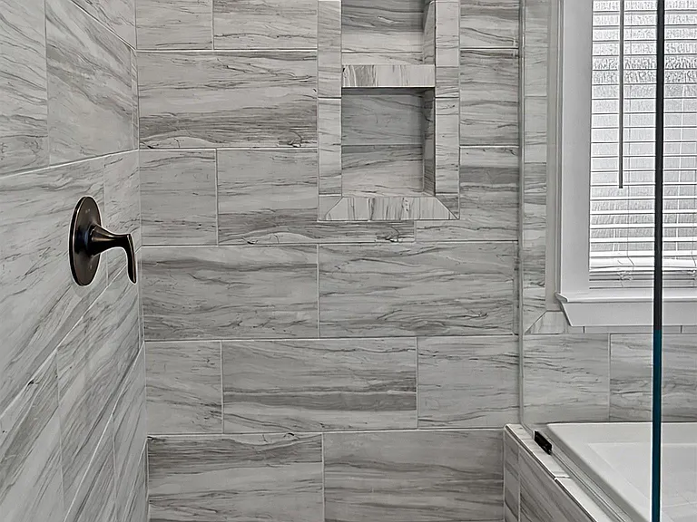 114 Hudson River Dr — Photo 30