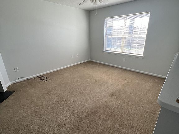 4th image of 93 Willowbrook Dr #93