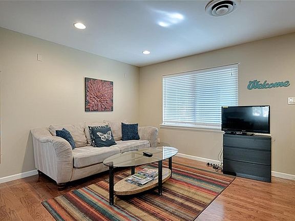 5th image of 2309 Alta Vista Ave