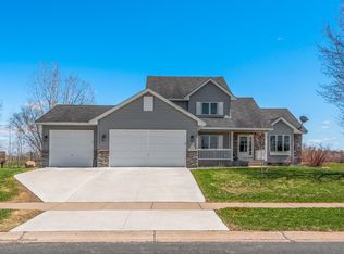 22883 Zion Pkwy NW, Oak Grove, MN 55005