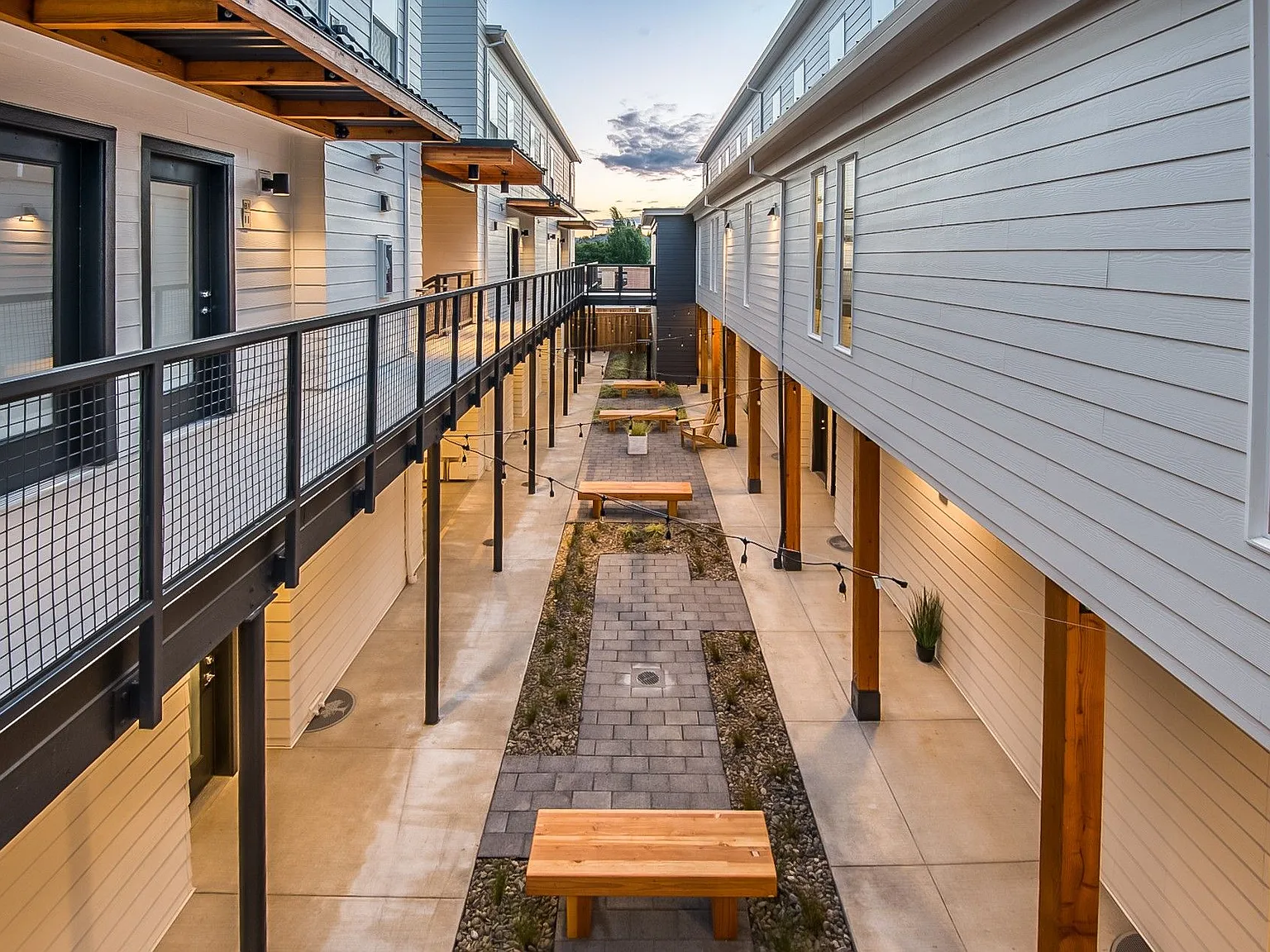 Julian Apartments — Photo 3