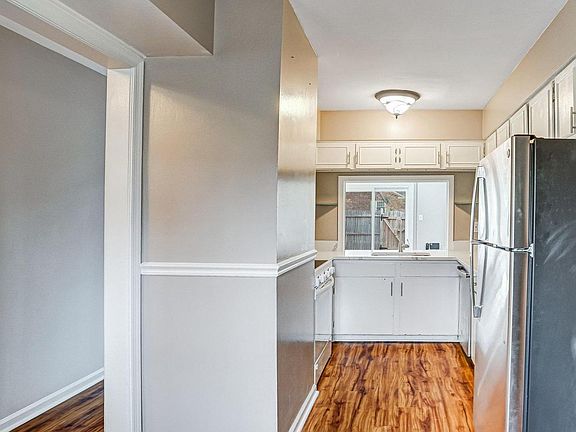 4th image of 8396 Forrester Blvd #555