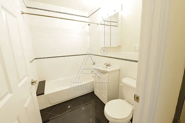 Rented by Peter Ashe | media 10