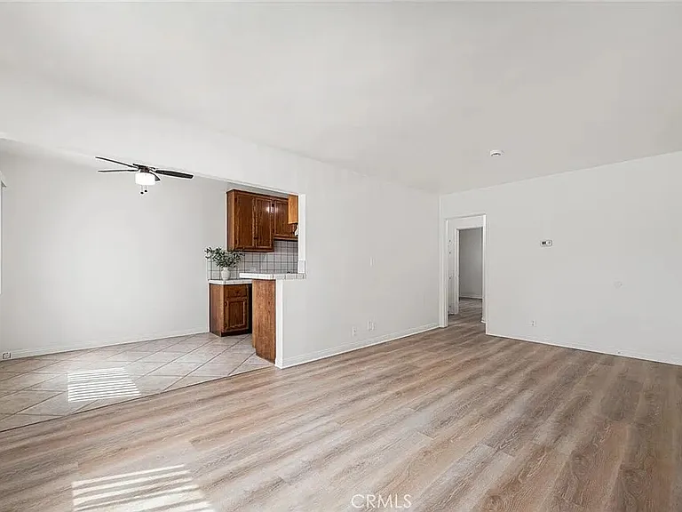 69 Glendora Ave #3 — Photo 5