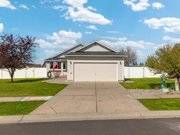 1613 E 2nd St, Deer Park, WA 99006