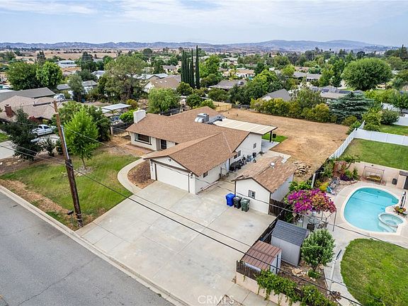2nd image of 12806 7th St