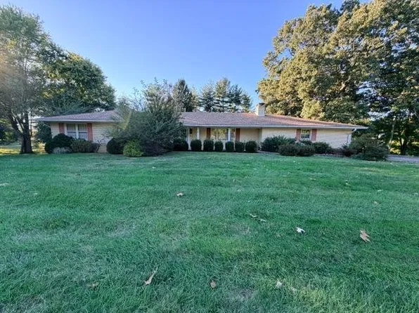 327 Jacklin Dr, Madisonville, KY 42431
