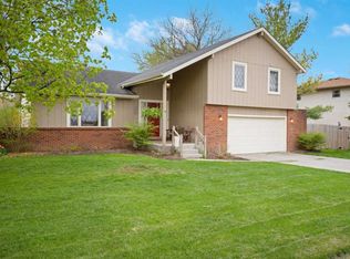 1870 Hickory Hill Dr, Columbus, OH 43228