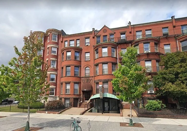 924 Beacon St #8 — Photo 5