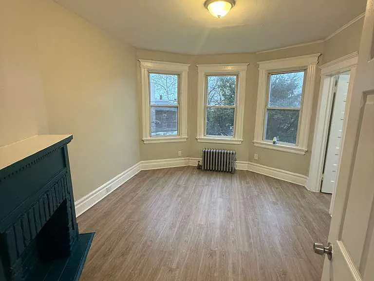 504 21st St #2 — Photo 5