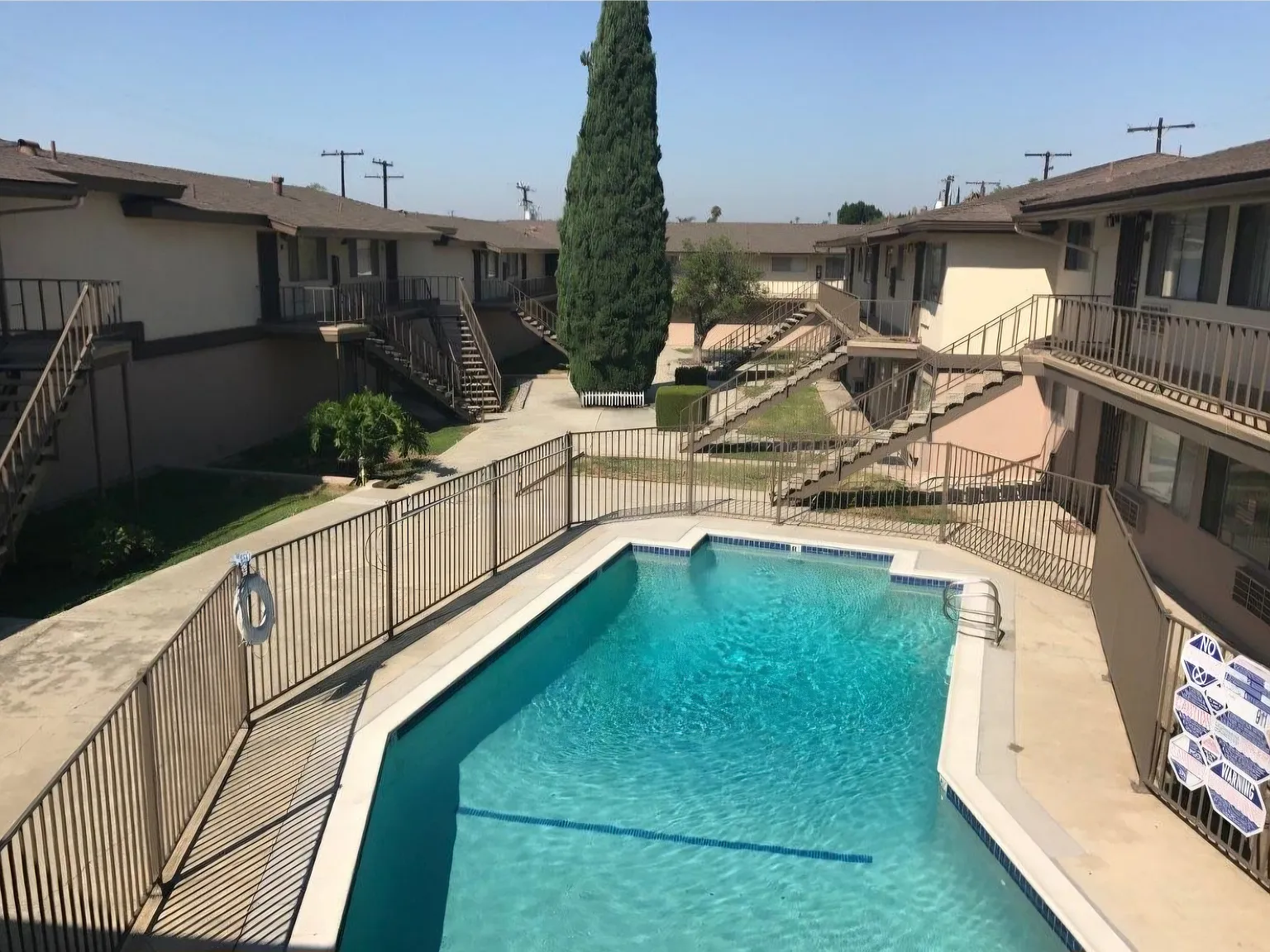 Cypress Terrace Apartments — Photo 4