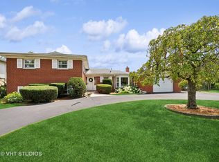 200 Kilpatrick Ave, Wilmette, IL 60091