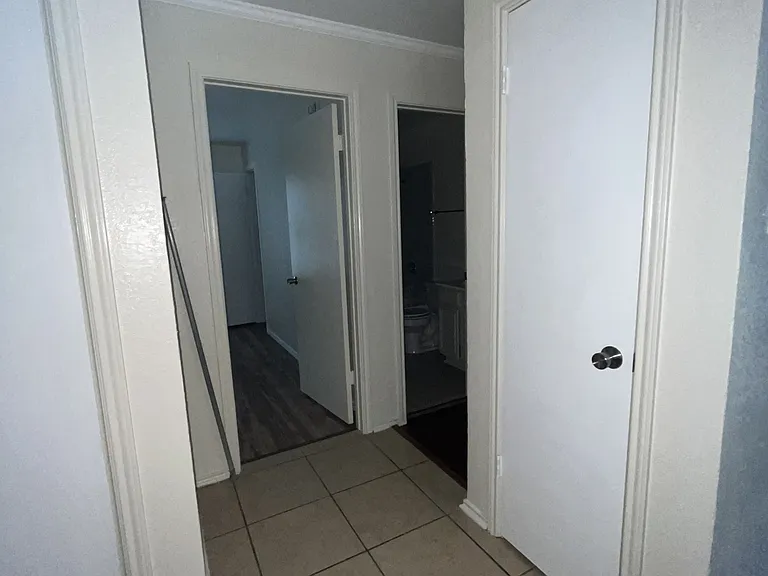 1604 Benttree Dr #A — Photo 7