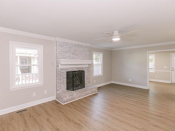 5th image of 157 Golden Pond Dr